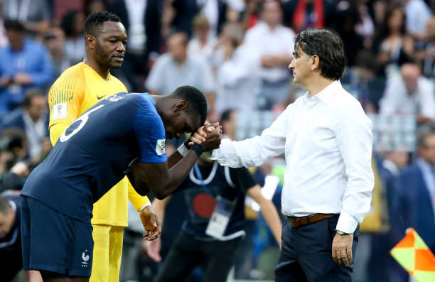 巧或防守覆 巧或防守覆